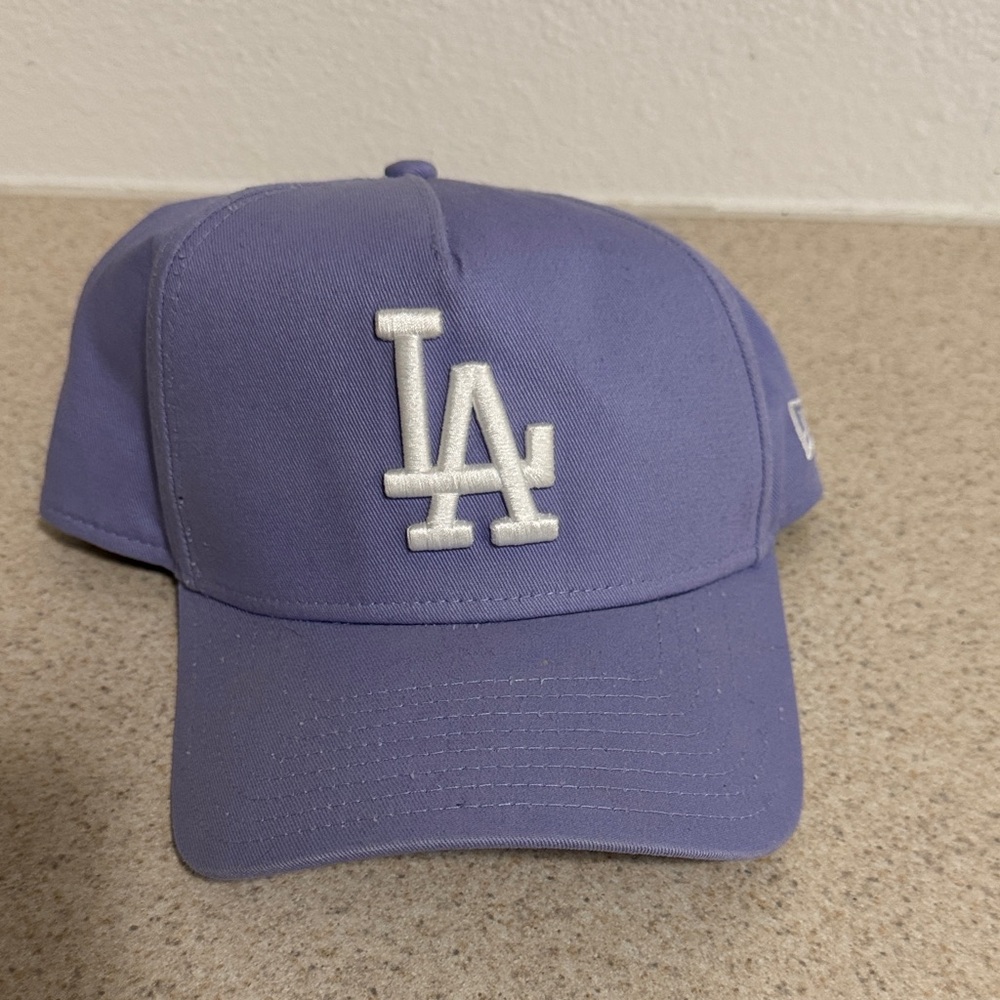 New Era Lavender Women’s Cap with White LA Logo